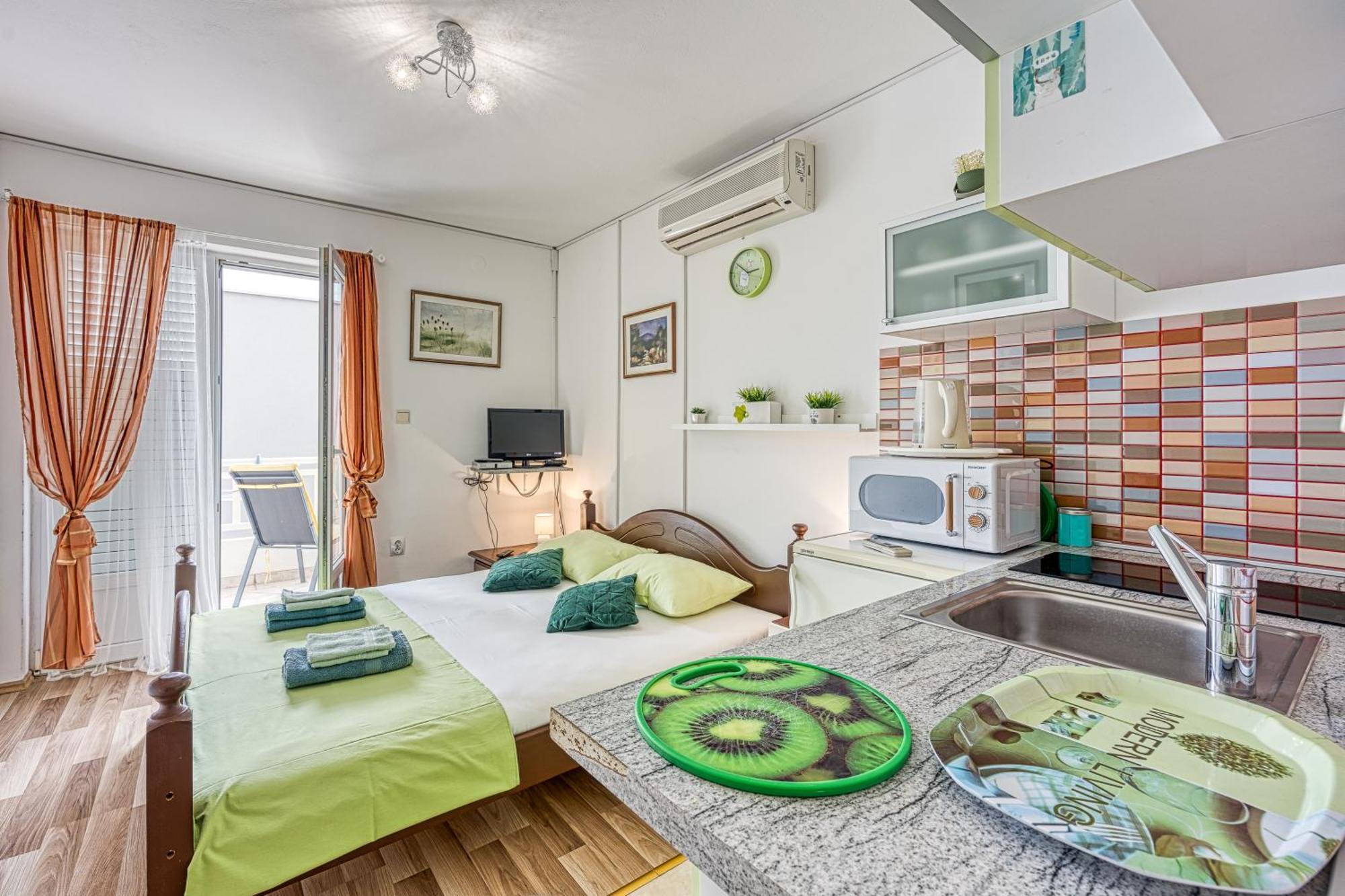 מאקרסקה Studio Apartmani Ivanda מראה חיצוני תמונה