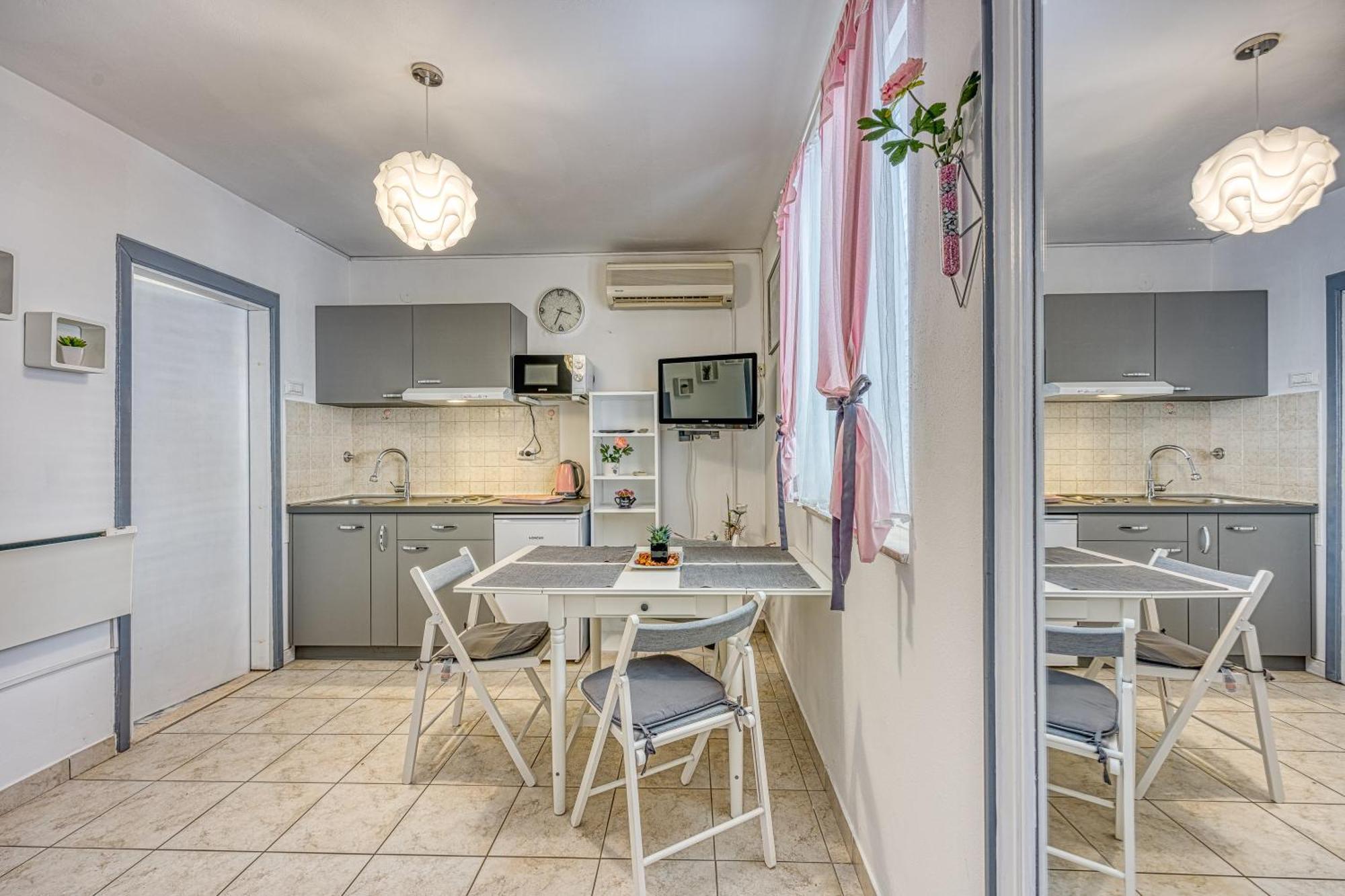 מאקרסקה Studio Apartmani Ivanda מראה חיצוני תמונה