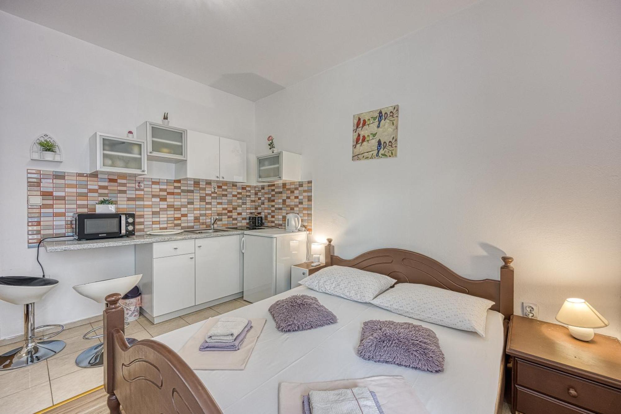 מאקרסקה Studio Apartmani Ivanda מראה חיצוני תמונה